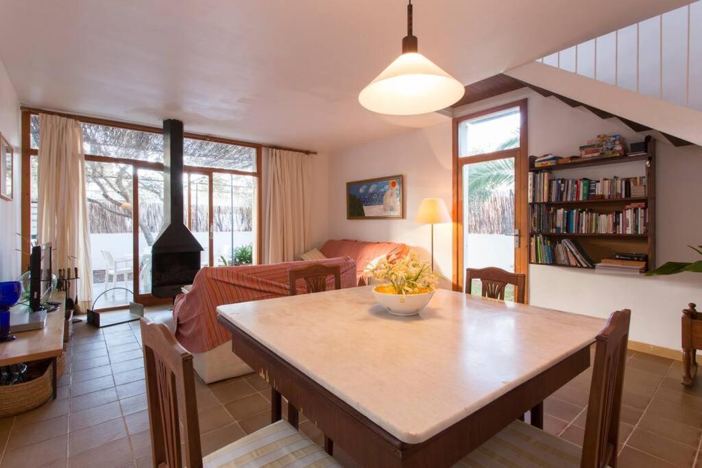 Villa Can Perelo 萨若皮塔 外观 照片